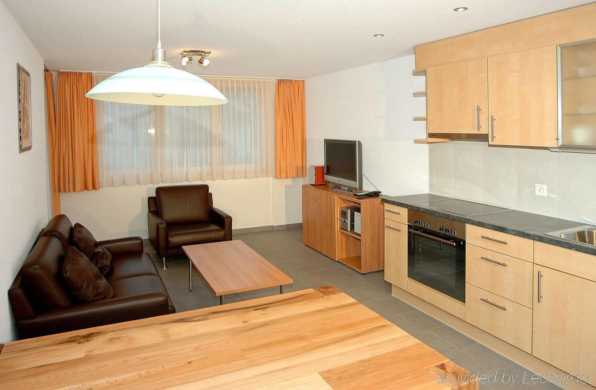 Haus Mischabel Daire Zermatt Oda fotoğraf